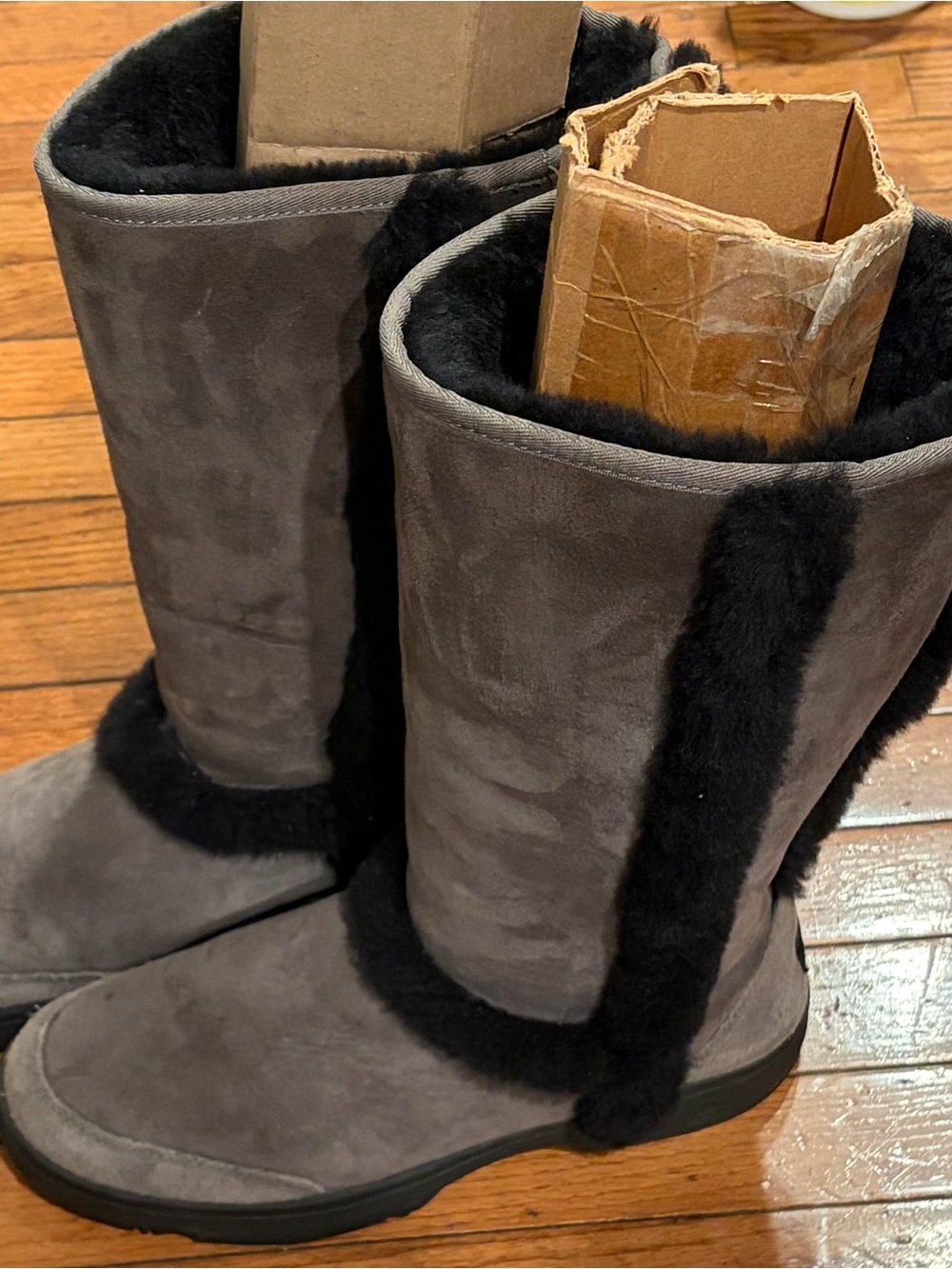 UGG SUNBURST TALL GREY GRAY BLACK SUEDE SHEEPSKIN BOOTS SIZE US 12 WOMENS